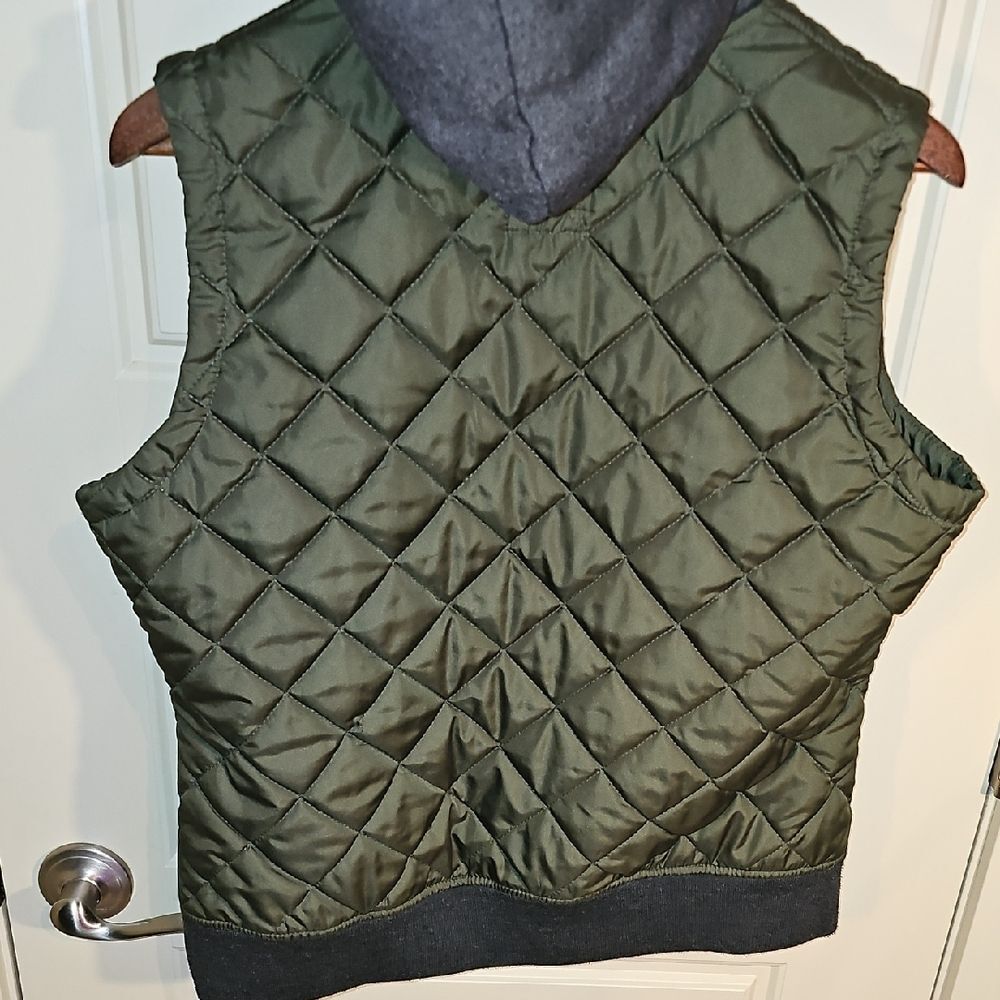 Ruff Hewn Quilted Vest with Hood - Olive and Charcoal SIZE L - Picture 4 of 5